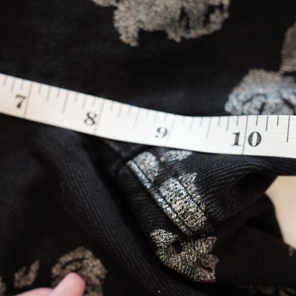 Michael‎ Kors Izzy Cropped Skinny Jeans Black Floral Print Size 6 - Picture 7 of 11